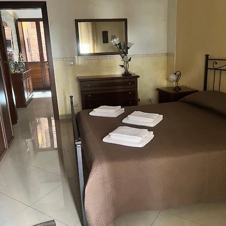 De Lorenzo 21 Apartment 卡塔尼亚 外观 照片