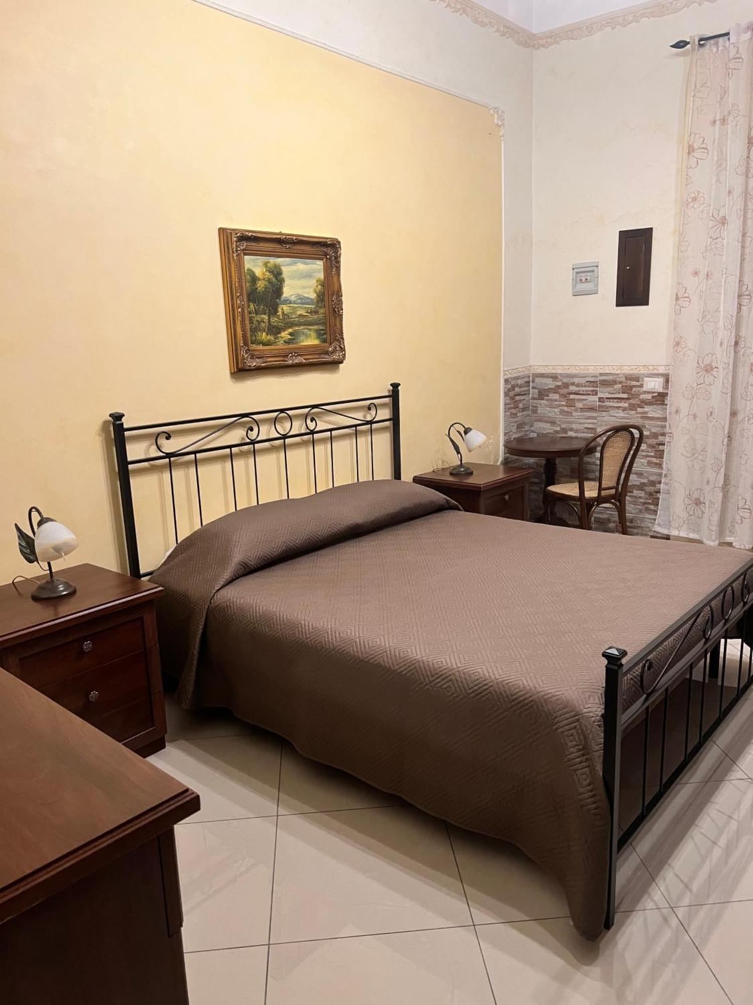 De Lorenzo 21 Apartment 卡塔尼亚 外观 照片