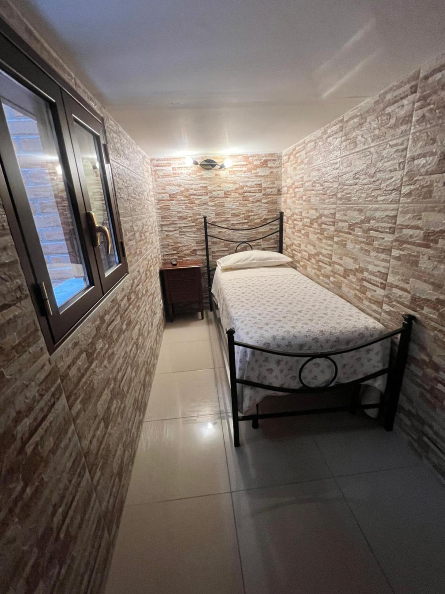 De Lorenzo 21 Apartment 卡塔尼亚 外观 照片